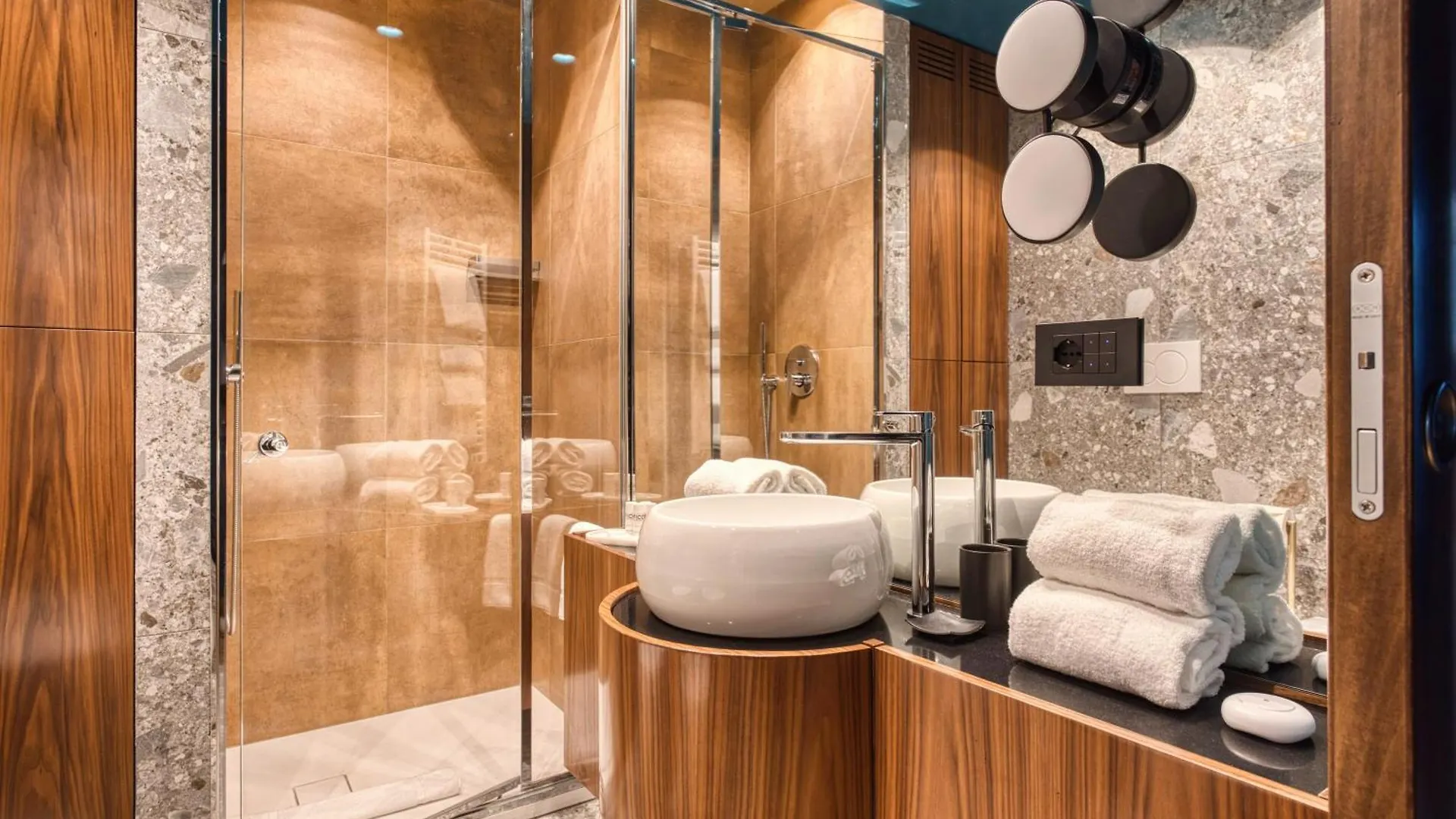 Joivy Elegant Apartment Zaffiro Near Porta Venezia Milan