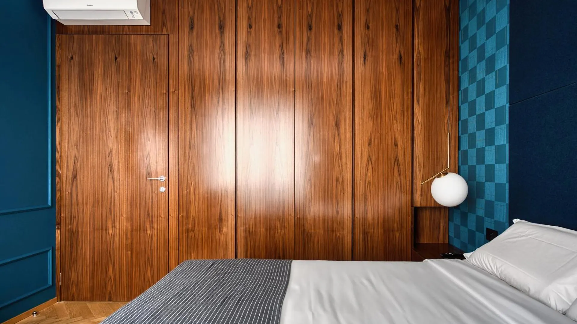 Joivy Elegant Apartment Zaffiro Near Porta Venezia Milan Italy